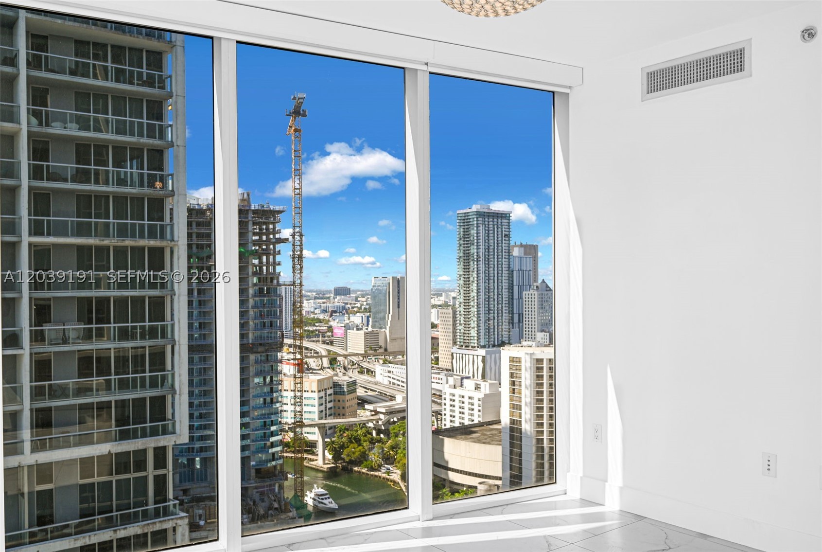 475 Brickell Ave #3113, Miami FL 33131