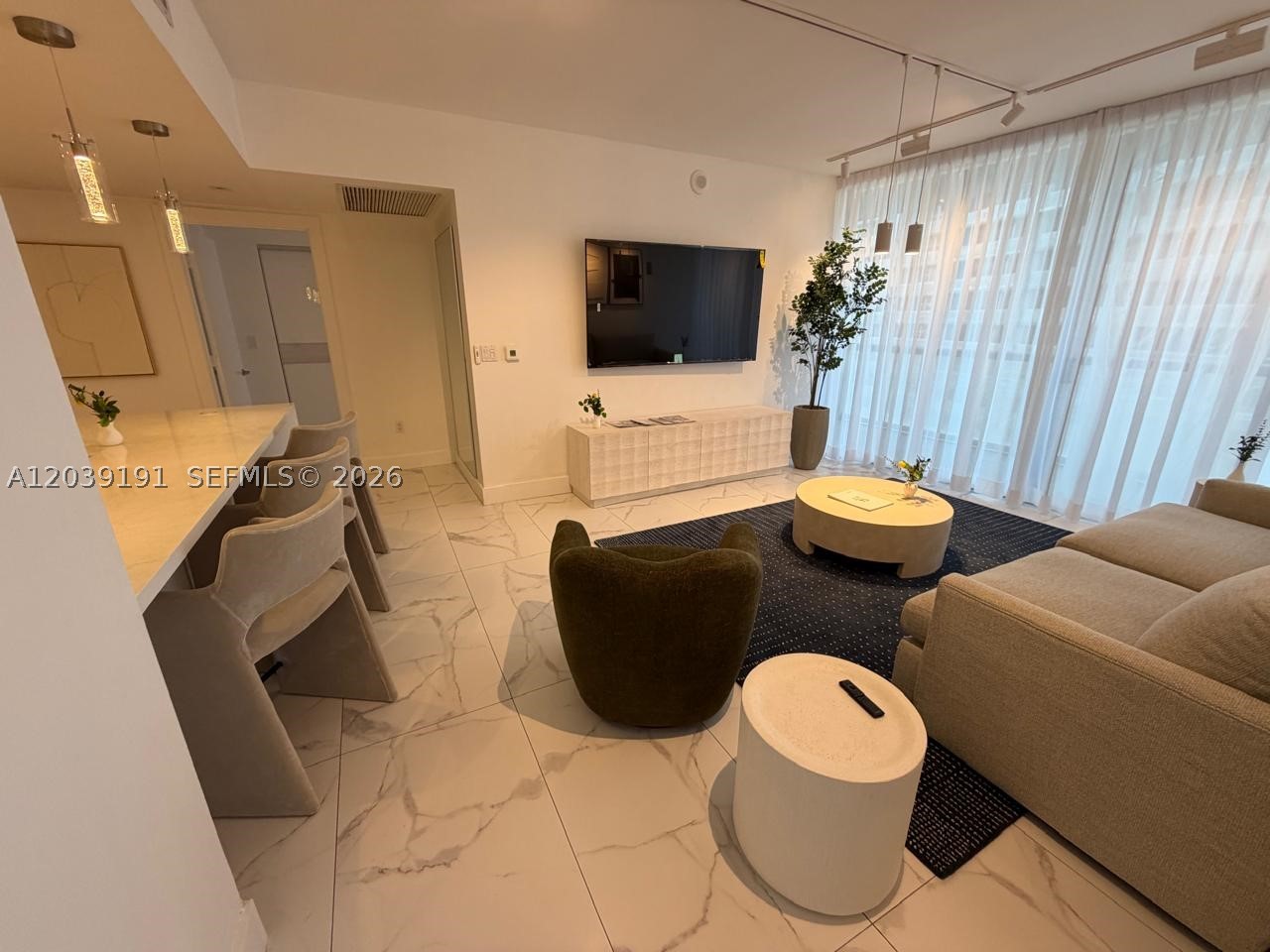 475 Brickell Ave #3113, Miami FL 33131