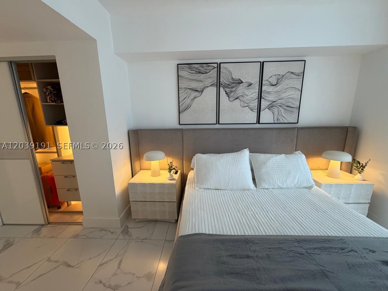475 Brickell Ave #3113, Miami FL 33131