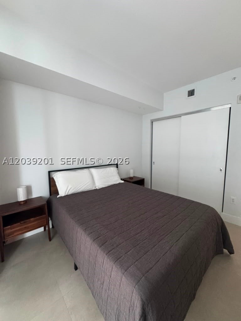 1010 Brickell Ave #1807, Miami FL 33131