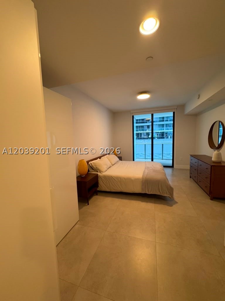 1010 Brickell Ave #1807, Miami FL 33131