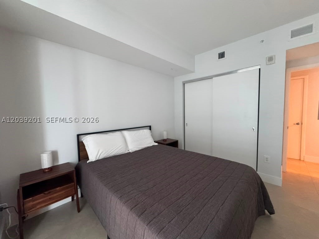 1010 Brickell Ave #1807, Miami FL 33131