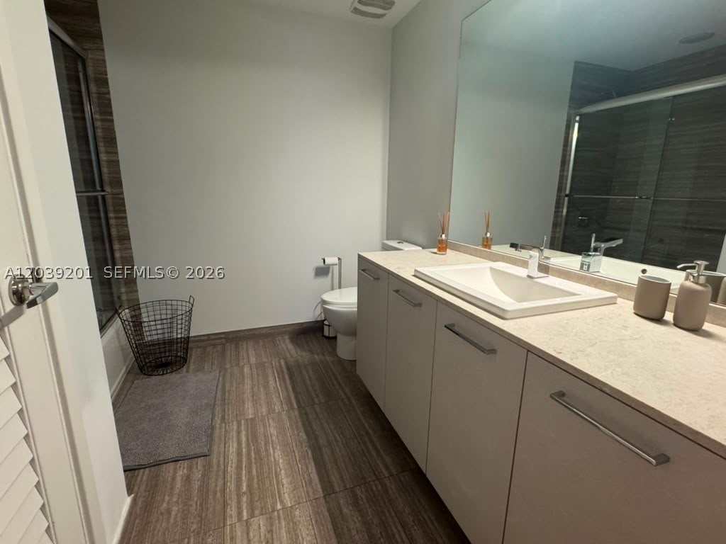1010 Brickell Ave #1807, Miami FL 33131