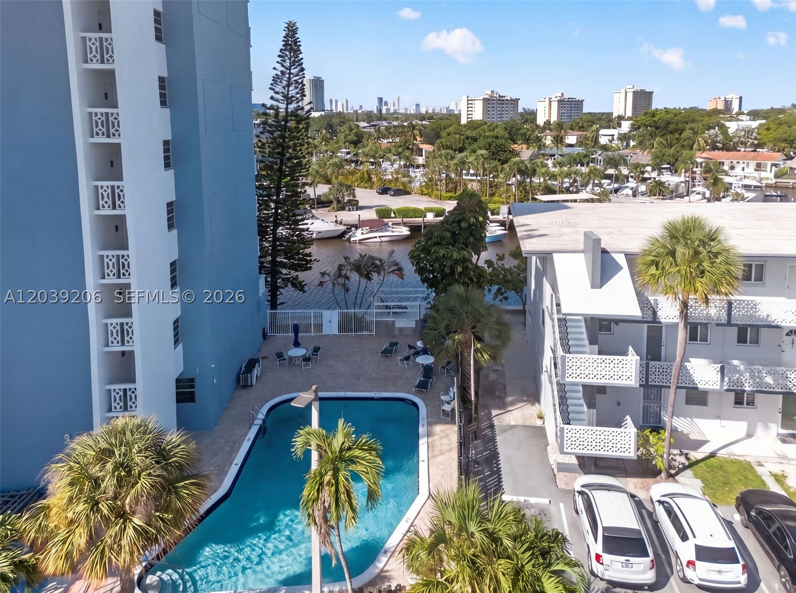 13155 Ixora Ct #512, North Miami FL 33181