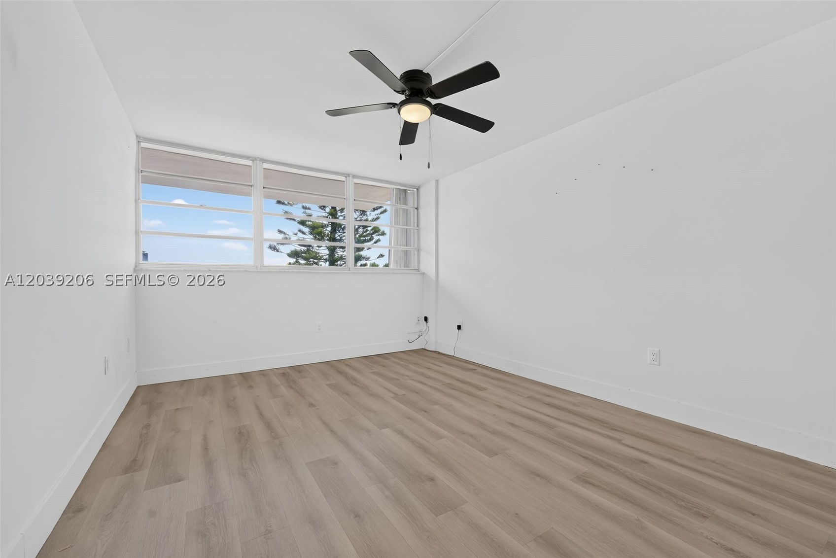 13155 Ixora Ct #512, North Miami FL 33181