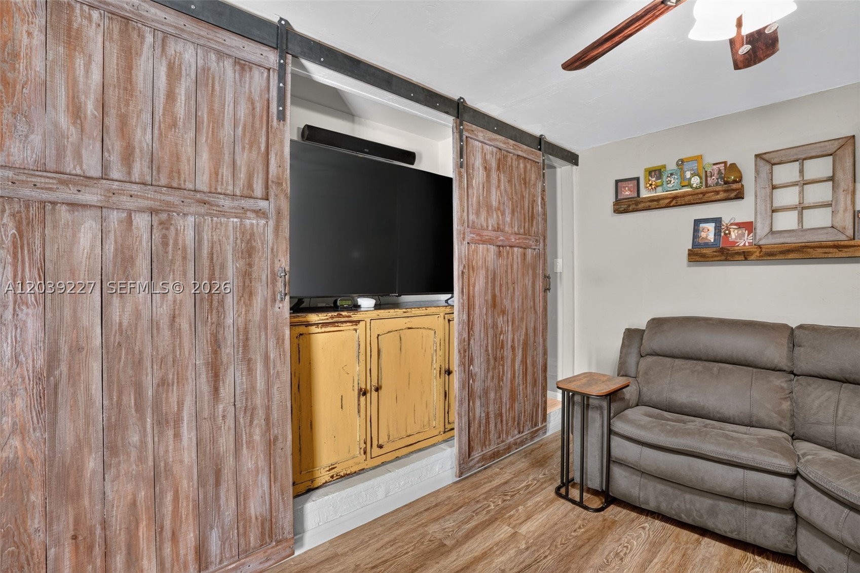 11300 SW 40th St, Miami FL 33165