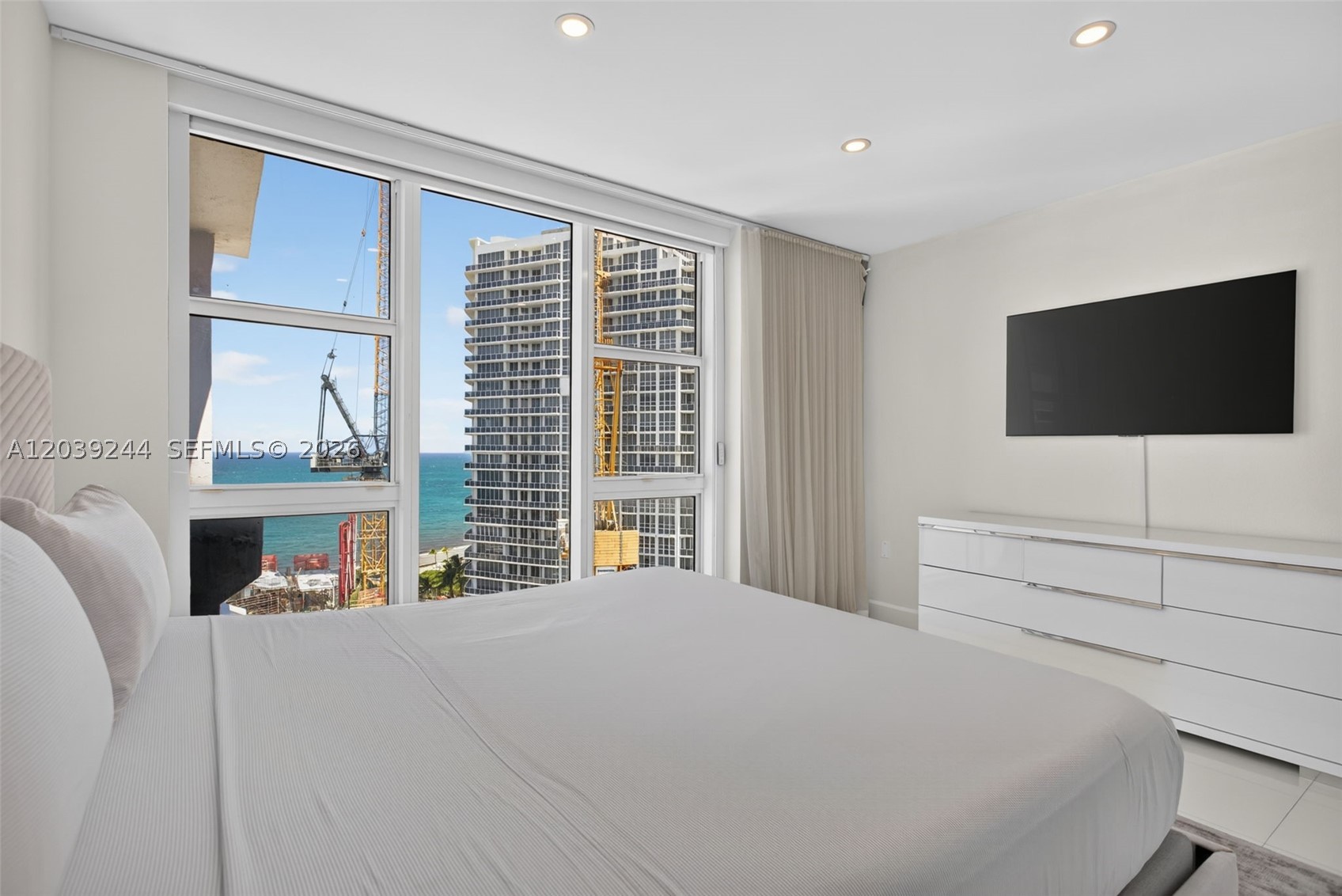 10275 Collins Ave #1521, Bal Harbour FL 33154