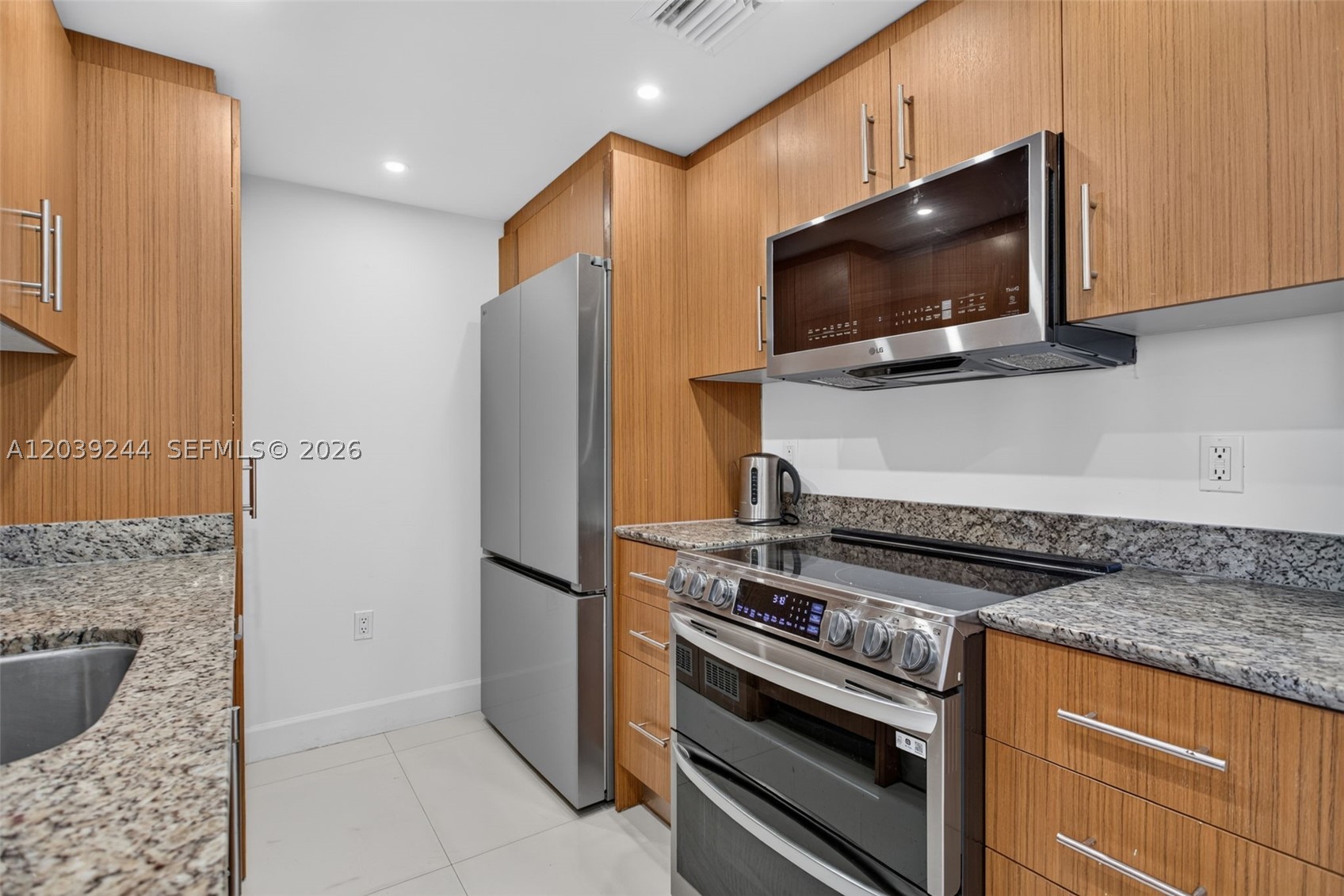 10275 Collins Ave #1521, Bal Harbour FL 33154