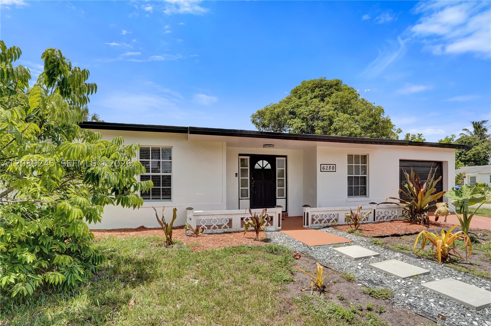 6280 SW 8th Pl, North Lauderdale FL 33068