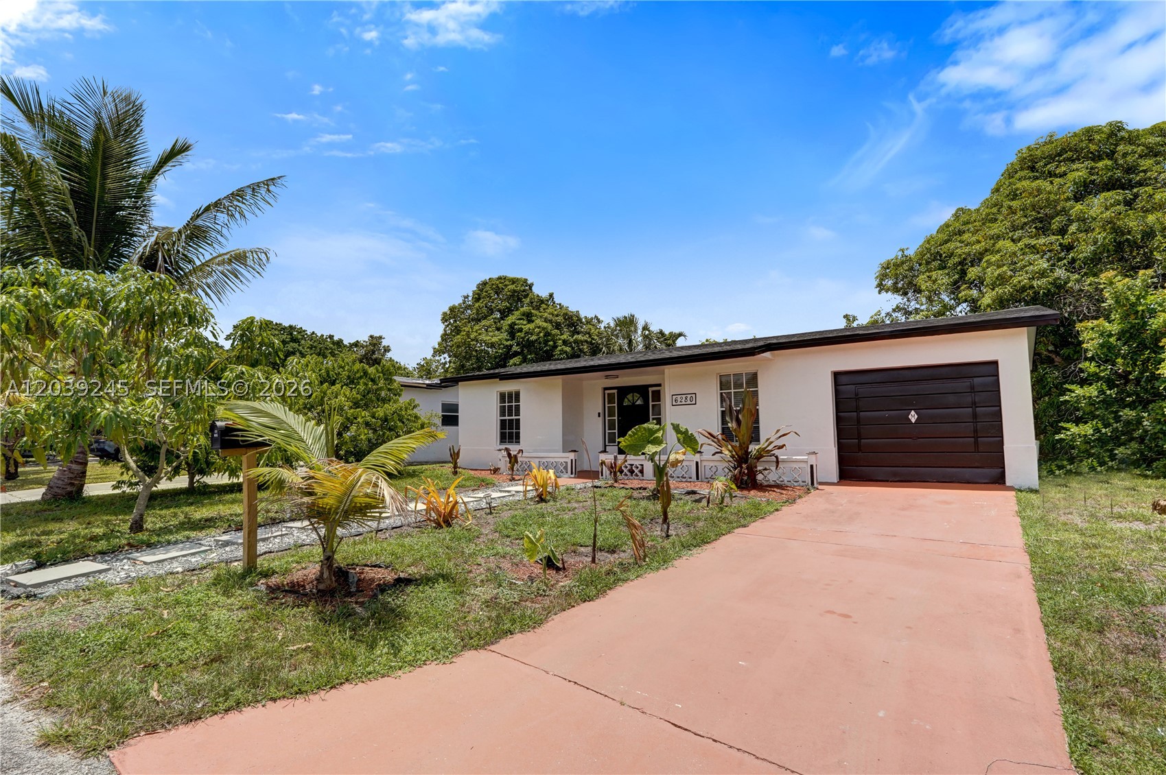 6280 SW 8th Pl, North Lauderdale FL 33068