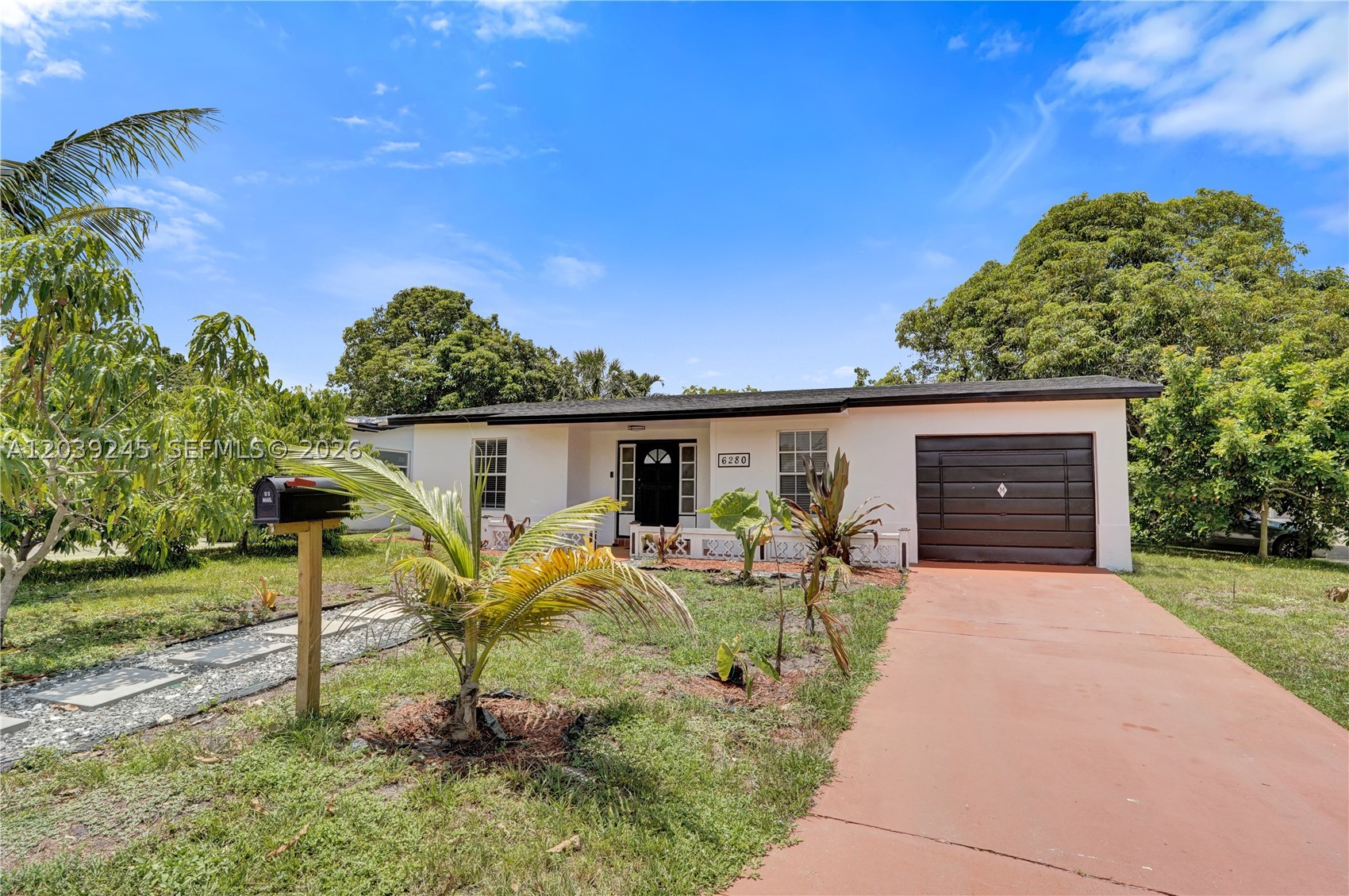 6280 SW 8th Pl, North Lauderdale FL 33068