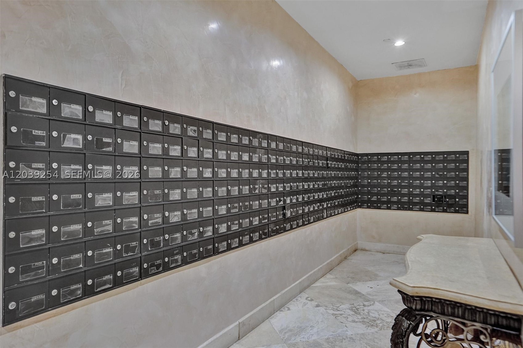 770 Claughton Island Dr #1014, Miami FL 33131