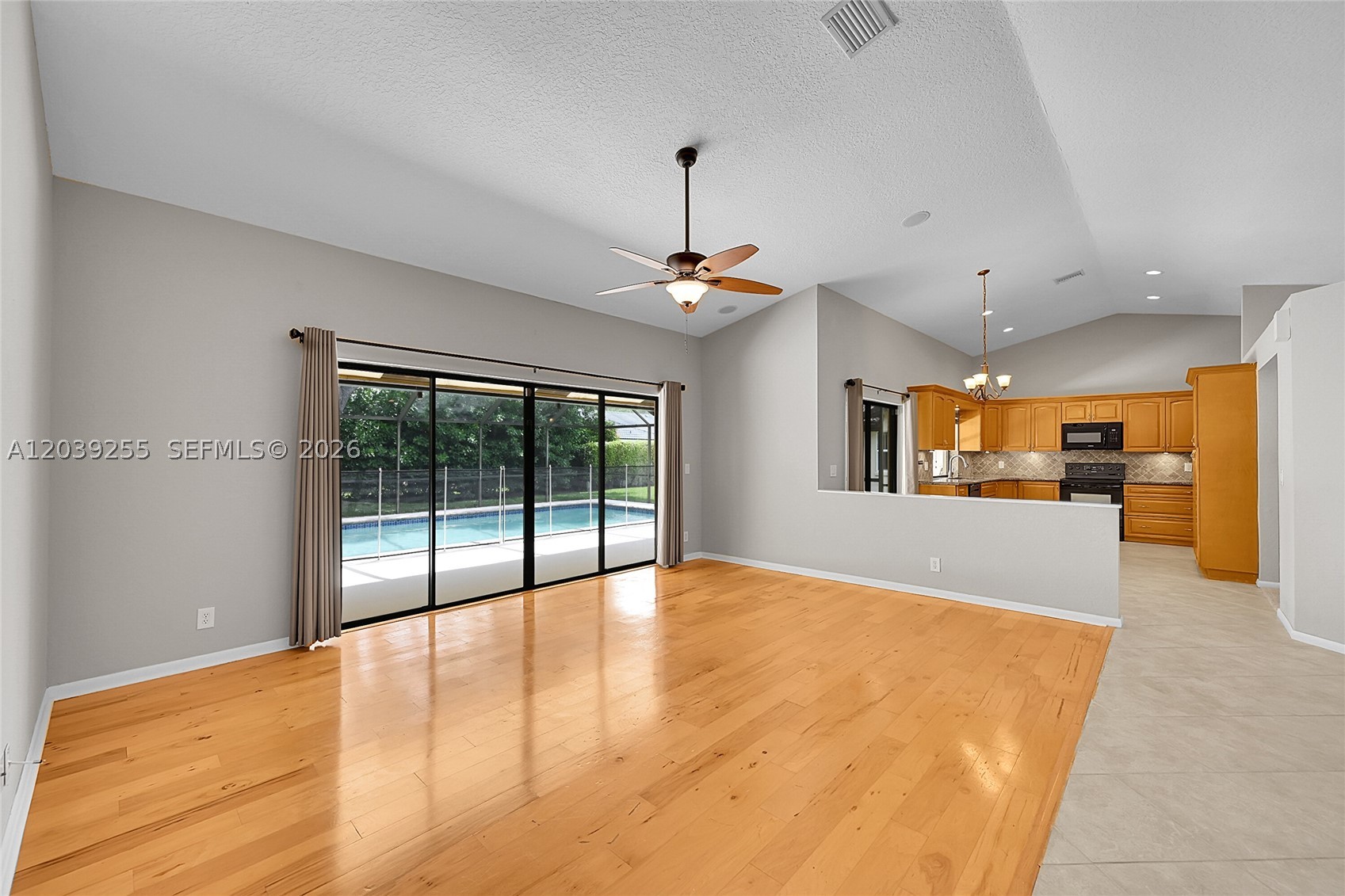 4745 NW 99th Ln #4745, Coral Springs FL 33076