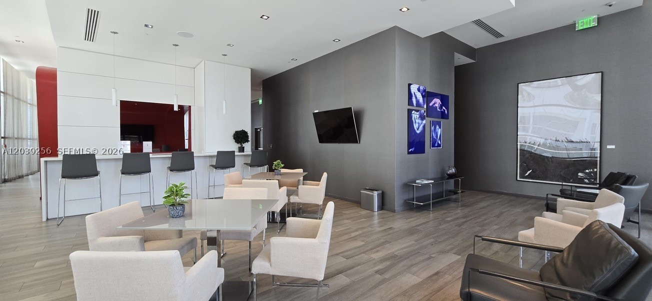 1100 S Miami Ave #3808, Miami FL 33130