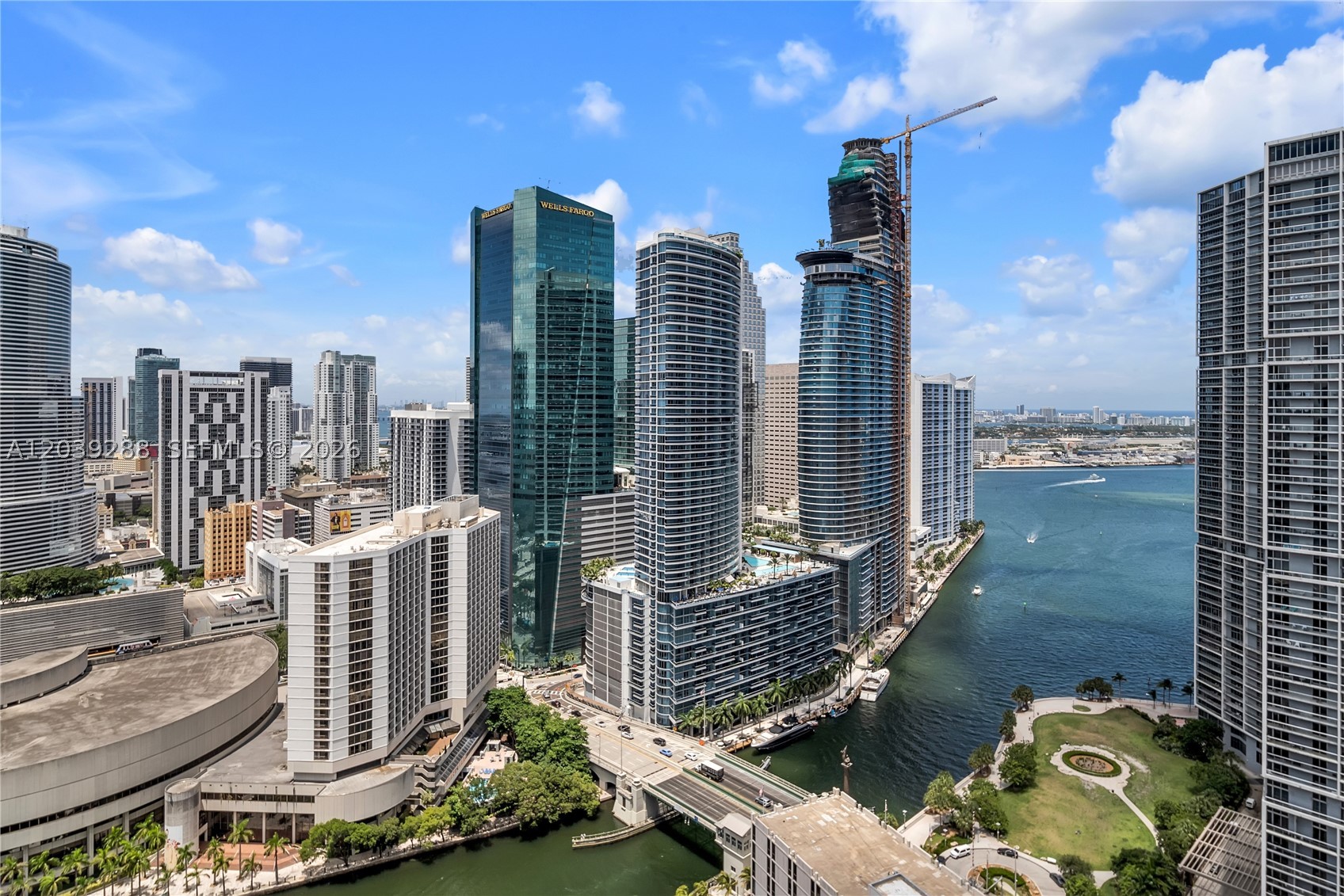 Miami FL 33131 - A12039288