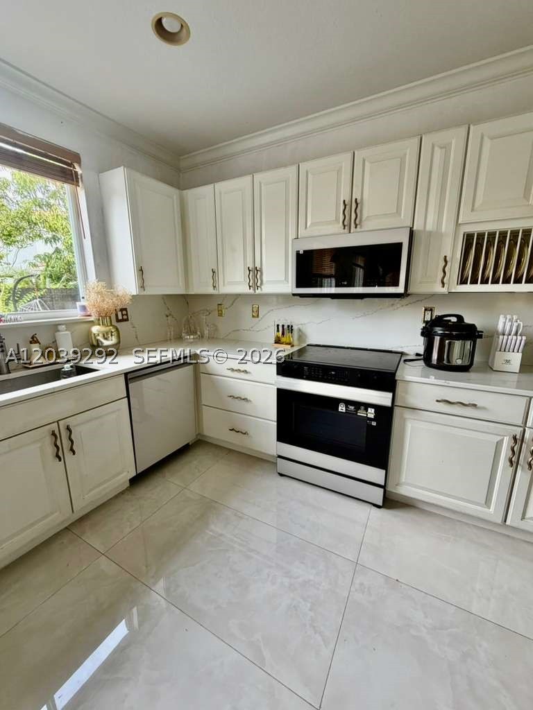 20587 NW 12th Ave, Miami Gardens FL 33169
