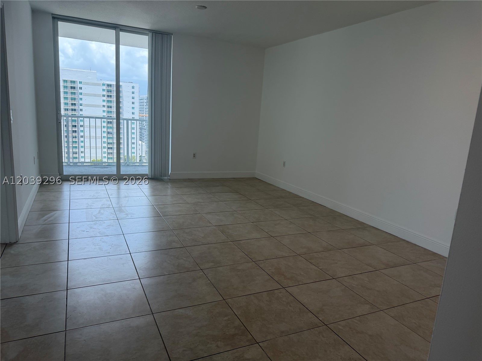 1250 S Miami Ave #1607, Miami FL 33130