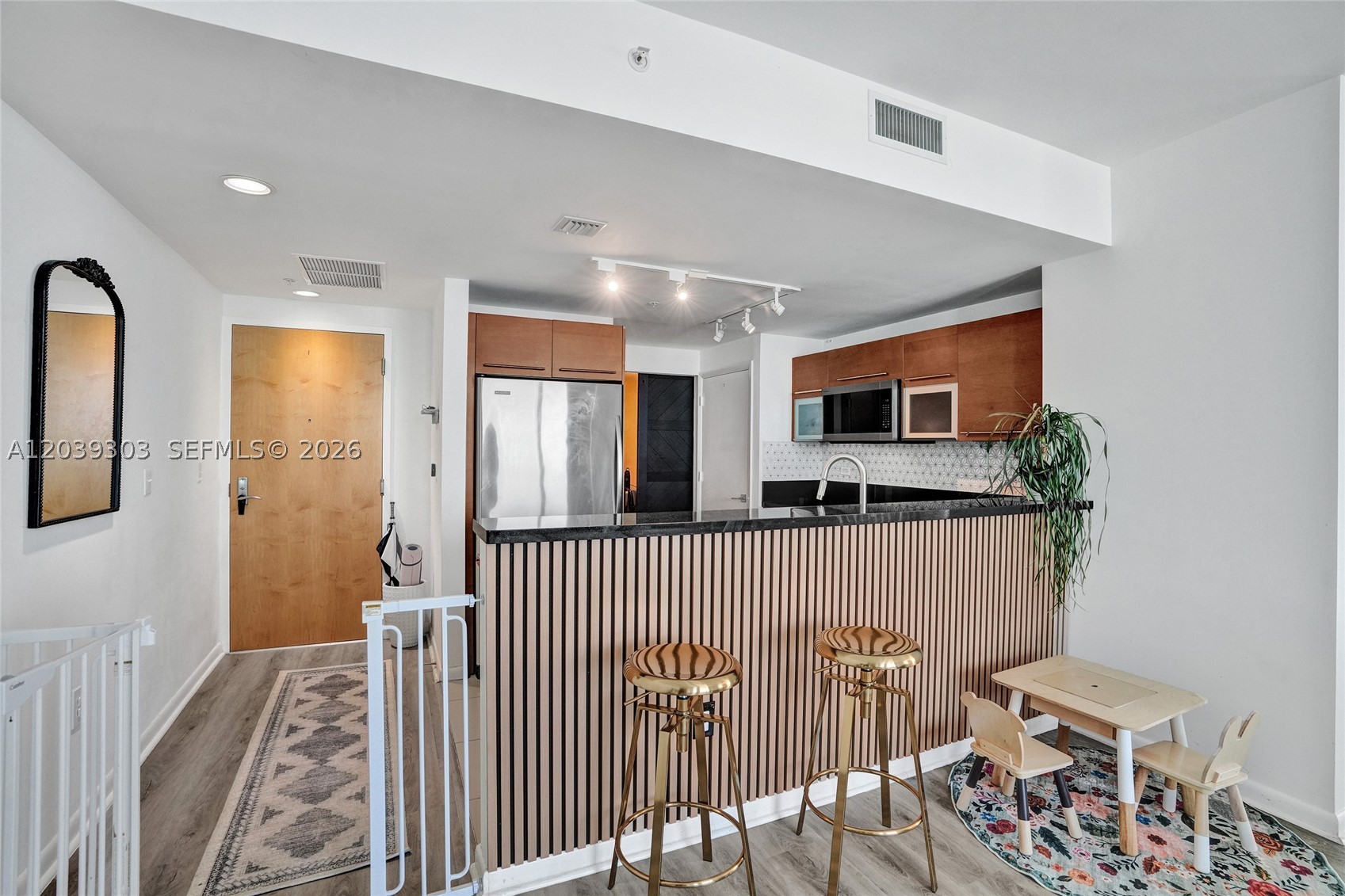 244 Biscayne Blvd #3409, Miami FL 33132