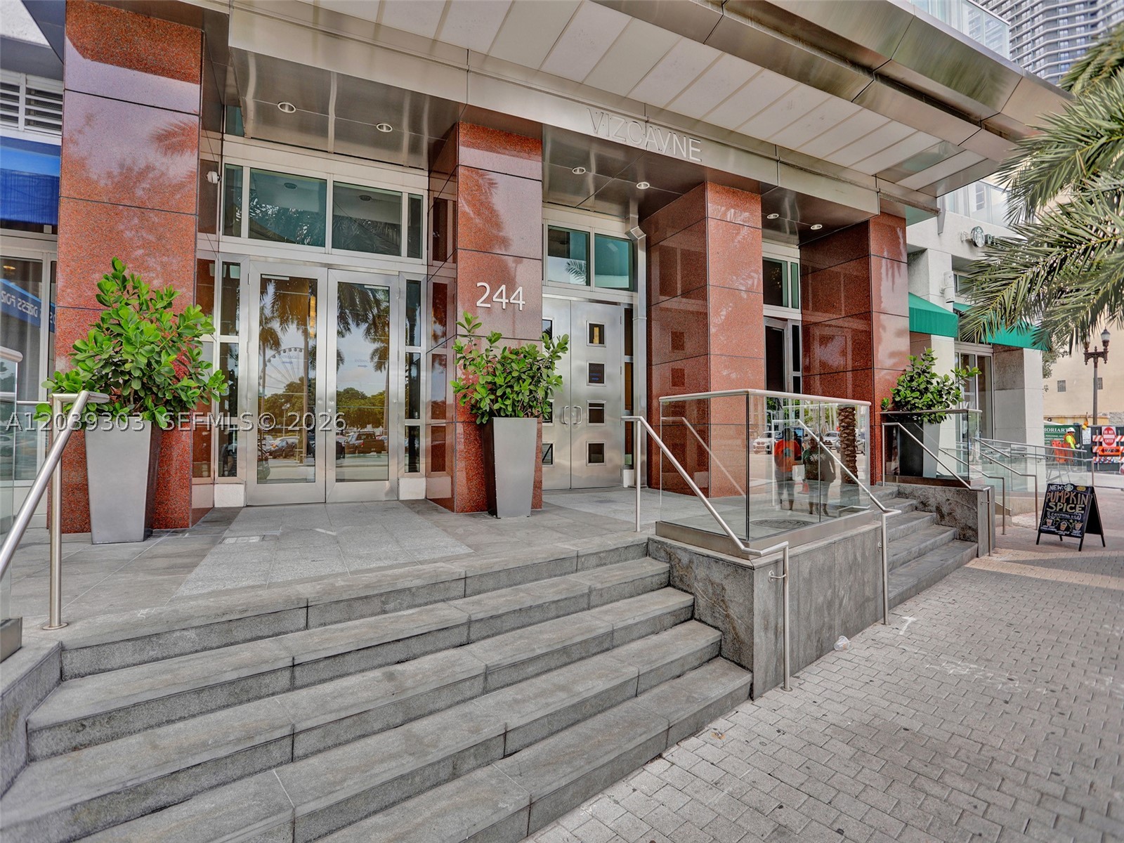 244 Biscayne Blvd #3409, Miami FL 33132