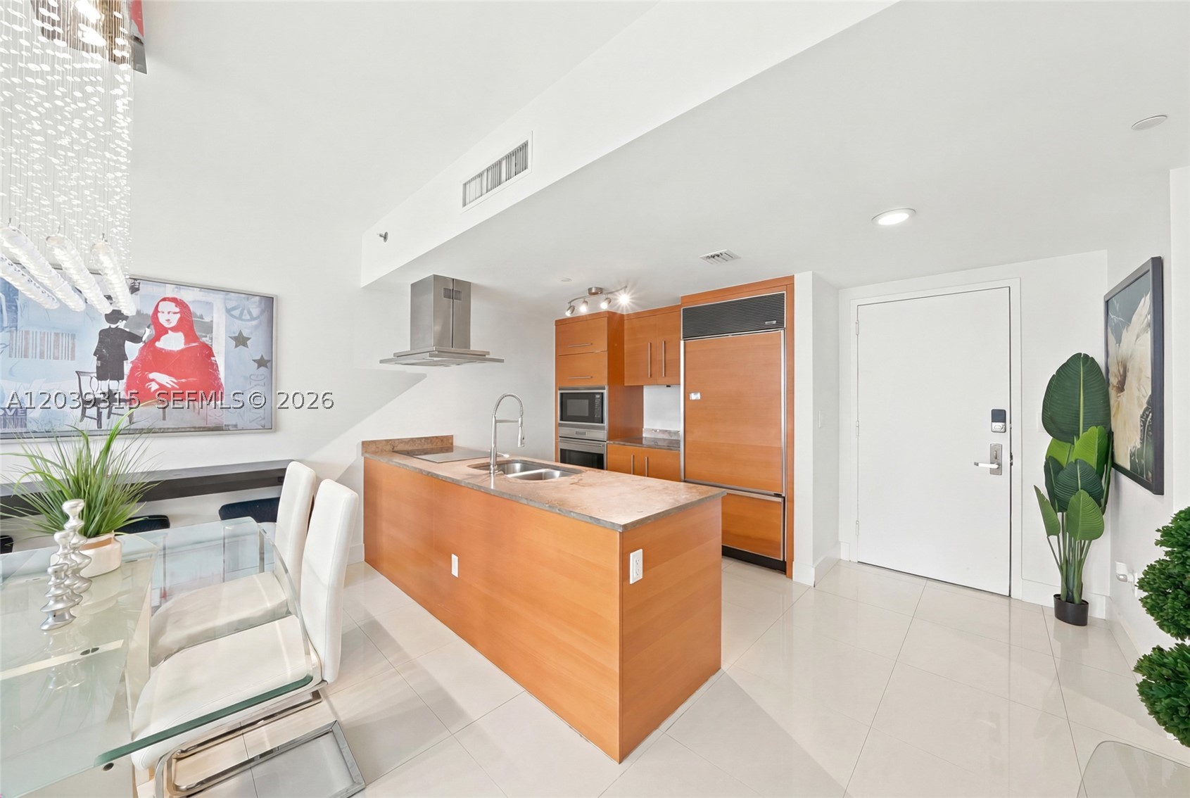 485 Brickell Ave #3707, Miami FL 33131