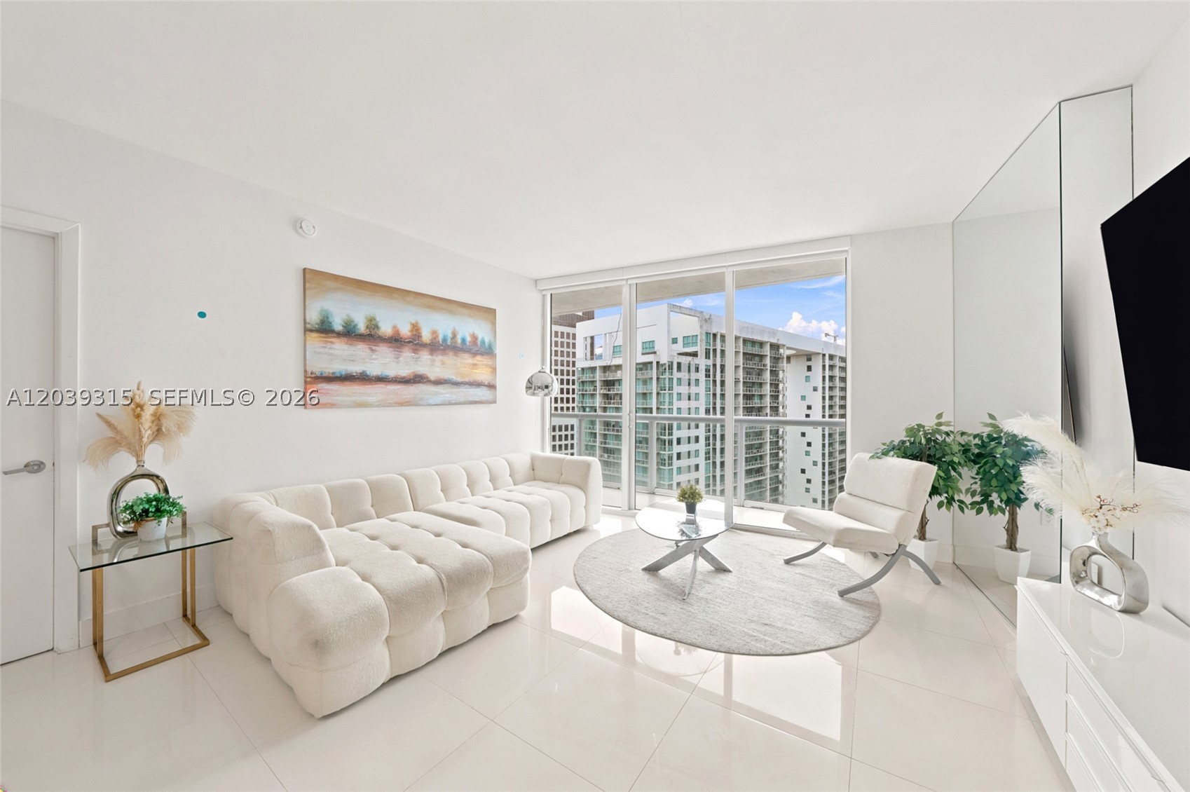 485 Brickell Ave #3707, Miami FL 33131