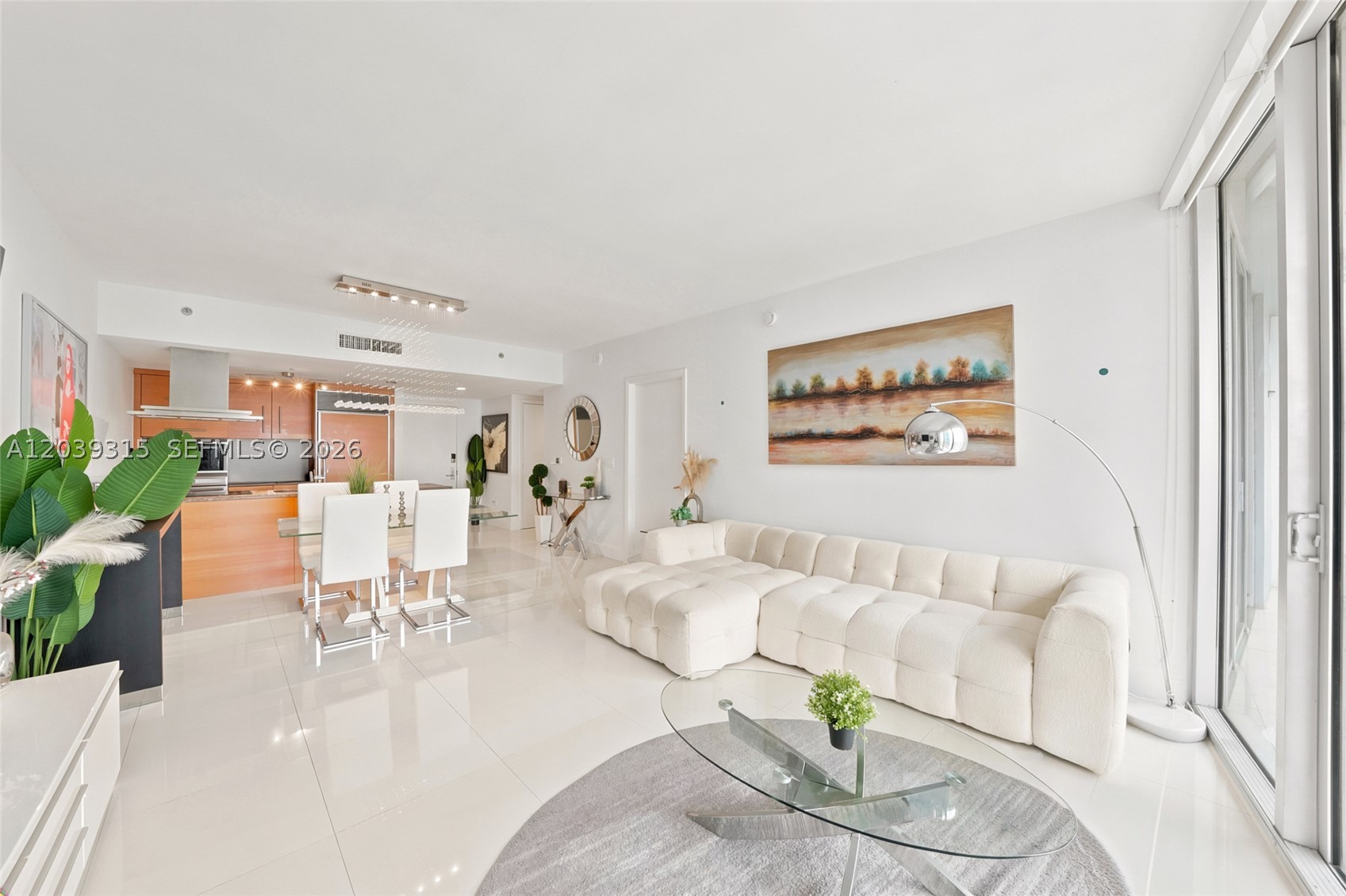 485 Brickell Ave #3707, Miami FL 33131