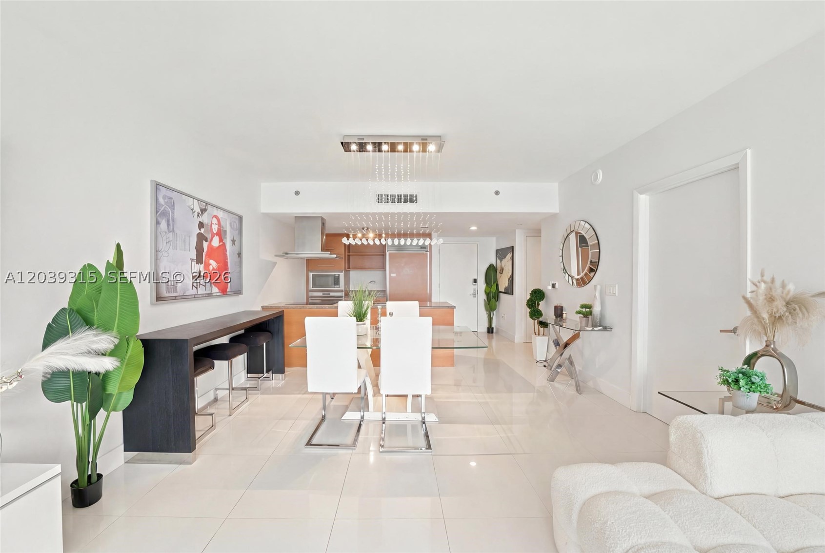 485 Brickell Ave #3707, Miami FL 33131