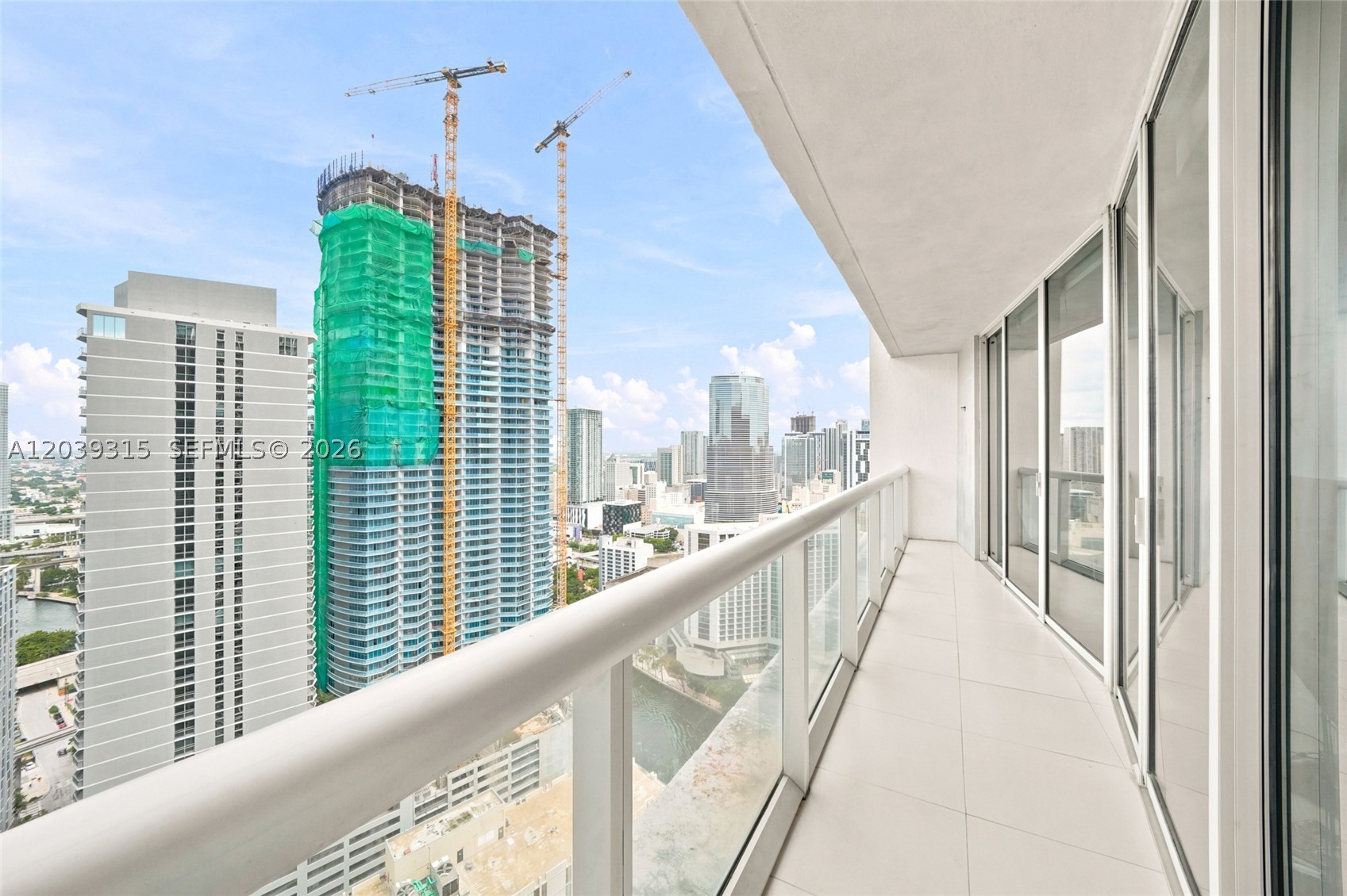 485 Brickell Ave #3707, Miami FL 33131