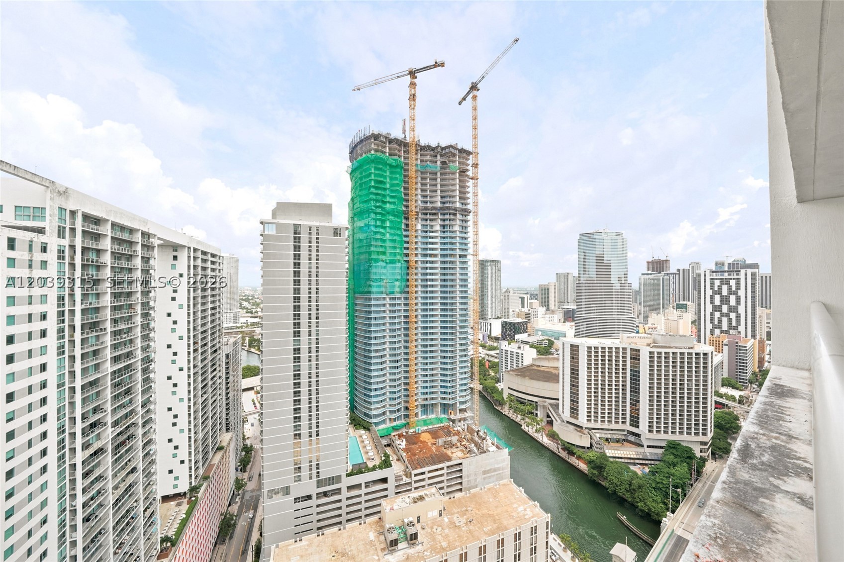 485 Brickell Ave #3707, Miami FL 33131