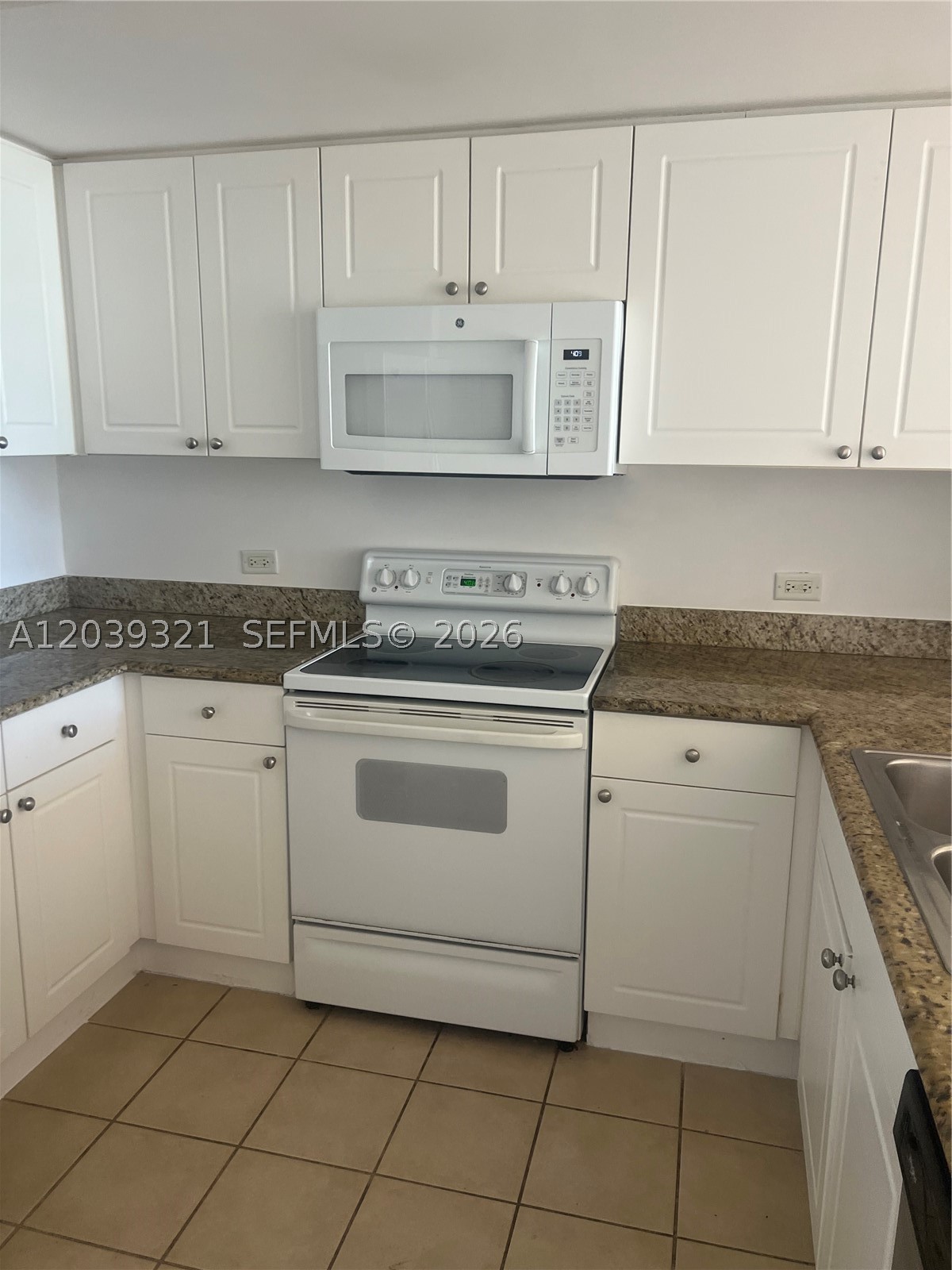 19501 W Country Club Dr #611, Aventura FL 33180
