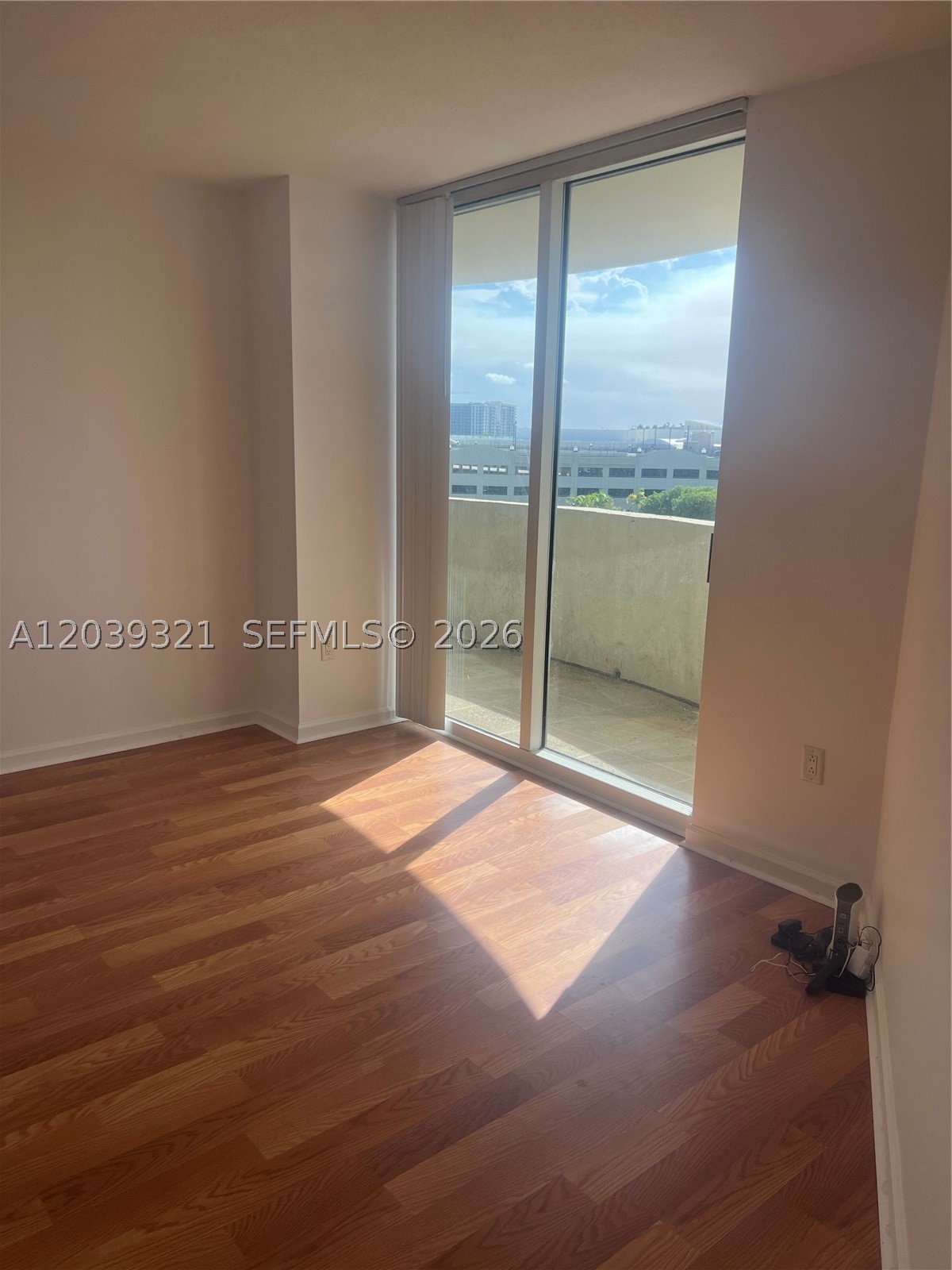 19501 W Country Club Dr #611, Aventura FL 33180