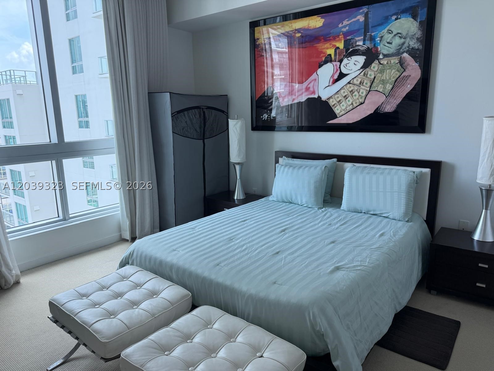300 S Biscayne Blvd #T-3703, Miami FL 33131