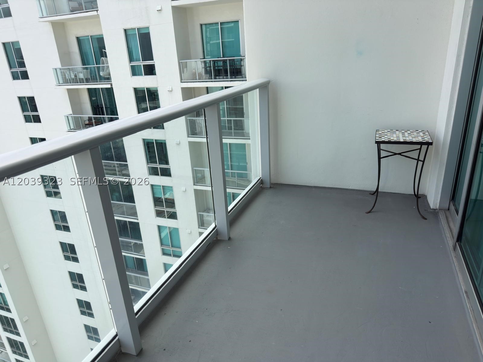 300 S Biscayne Blvd #T-3703, Miami FL 33131