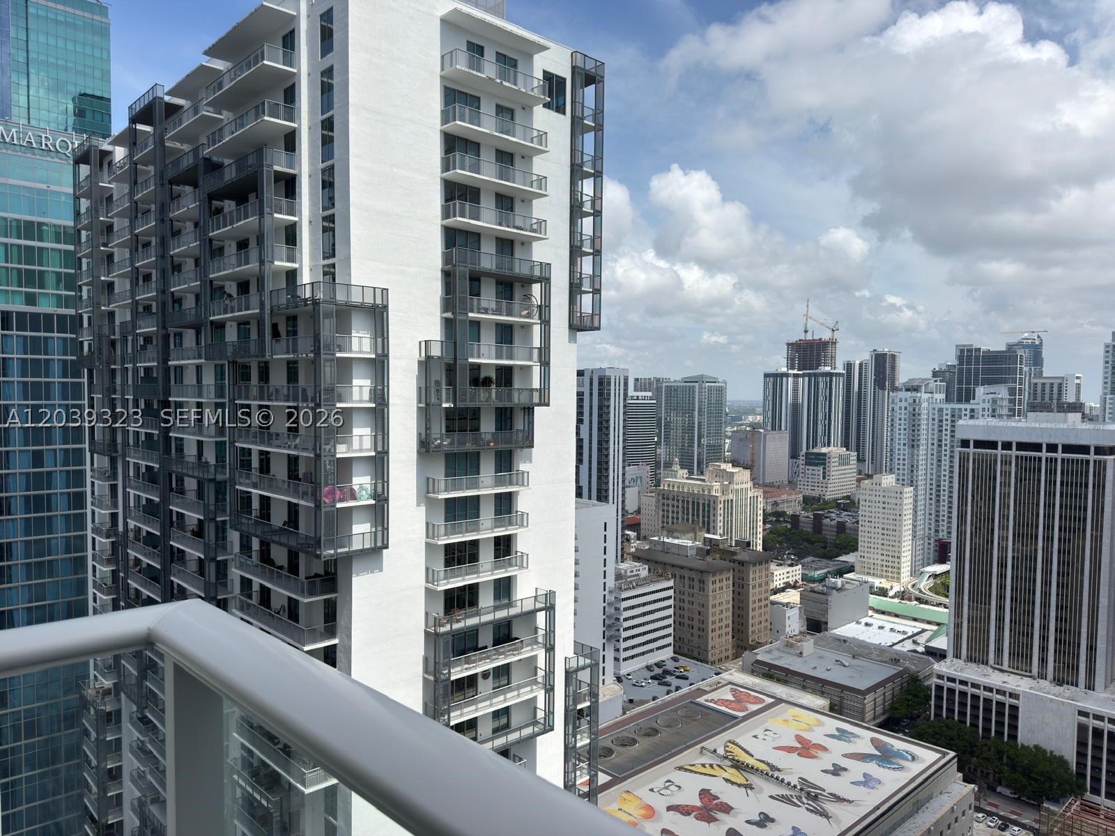 300 S Biscayne Blvd #T-3703, Miami FL 33131