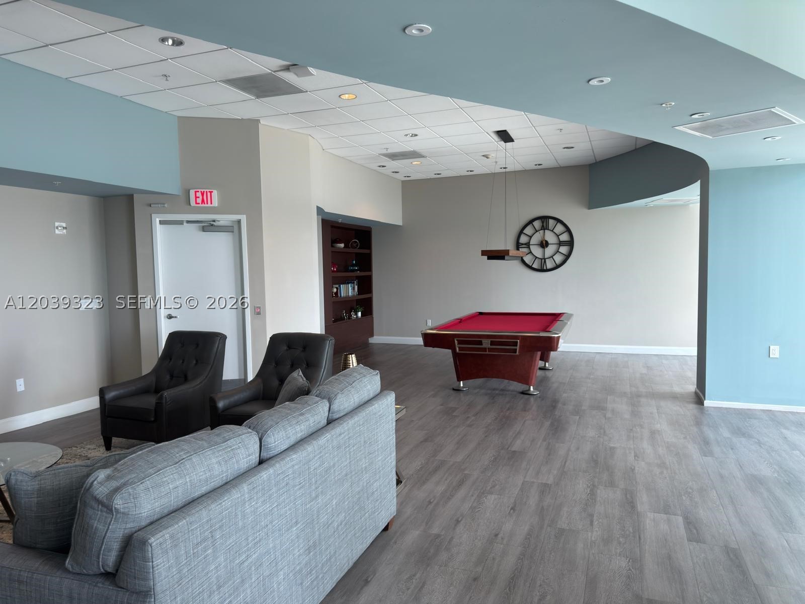300 S Biscayne Blvd #T-3703, Miami FL 33131