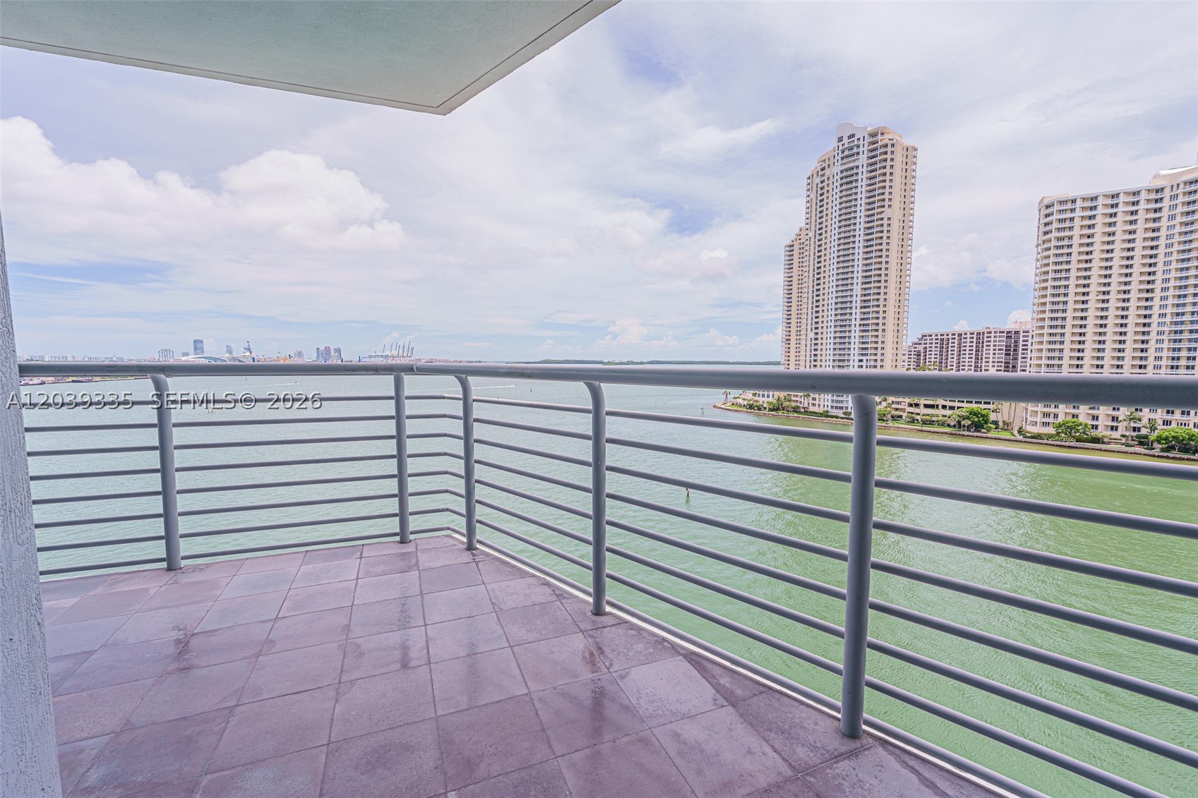 335 S Biscayne Blvd #1009, Miami FL 33131