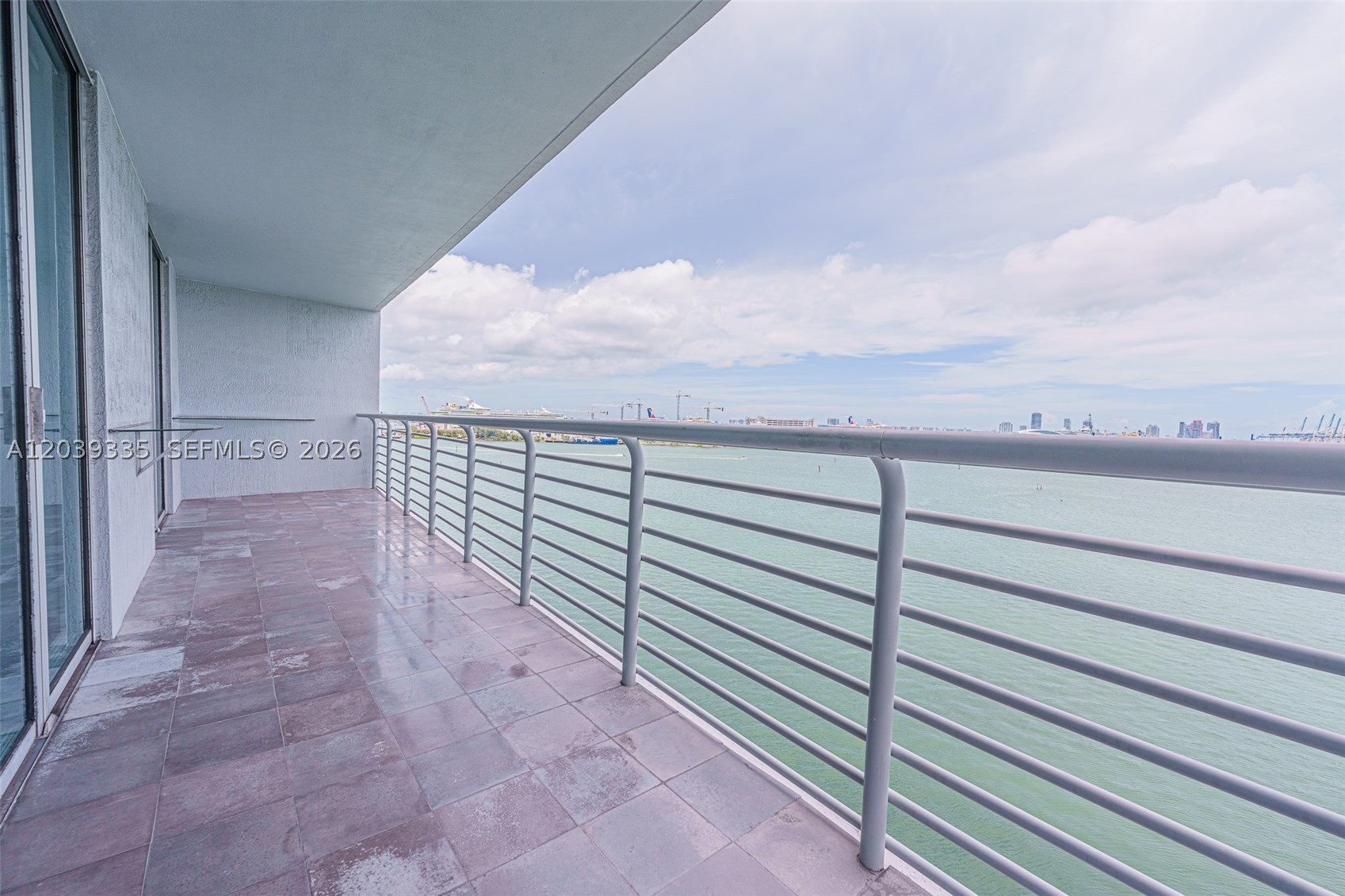 335 S Biscayne Blvd #1009, Miami FL 33131