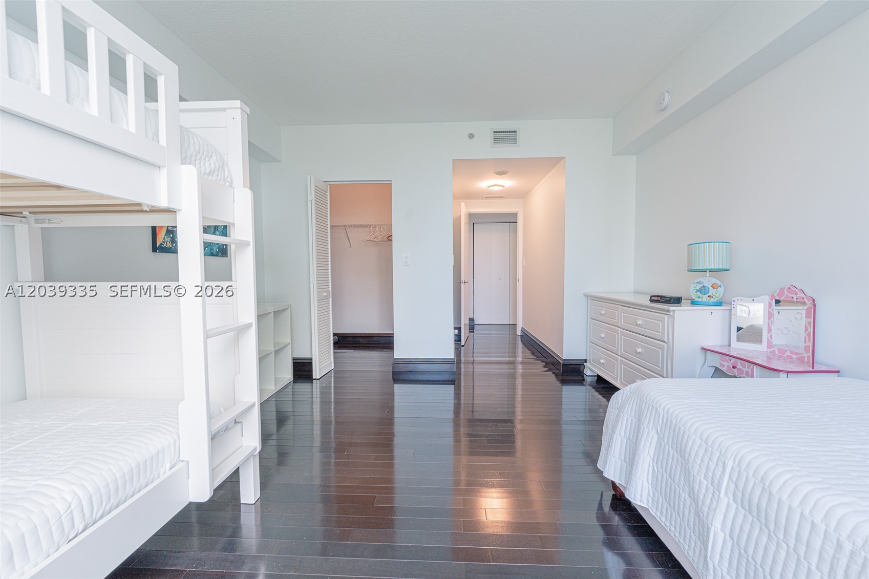 335 S Biscayne Blvd #1009, Miami FL 33131