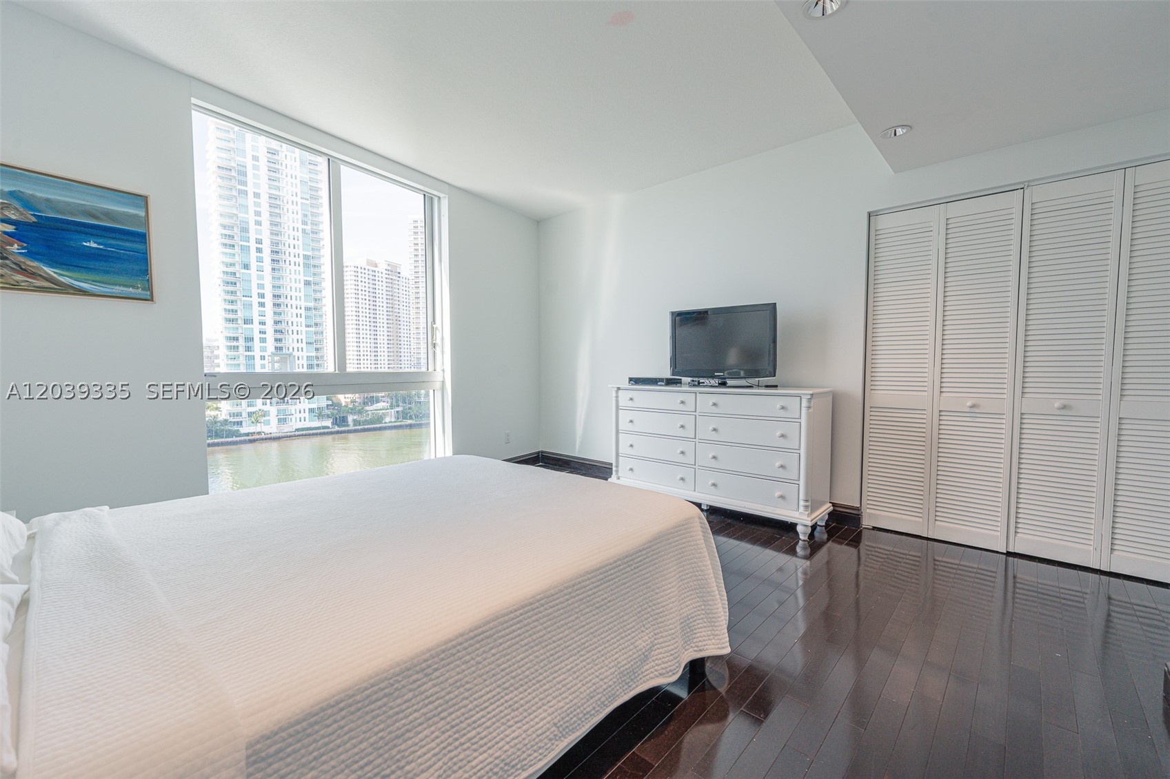 335 S Biscayne Blvd #1009, Miami FL 33131