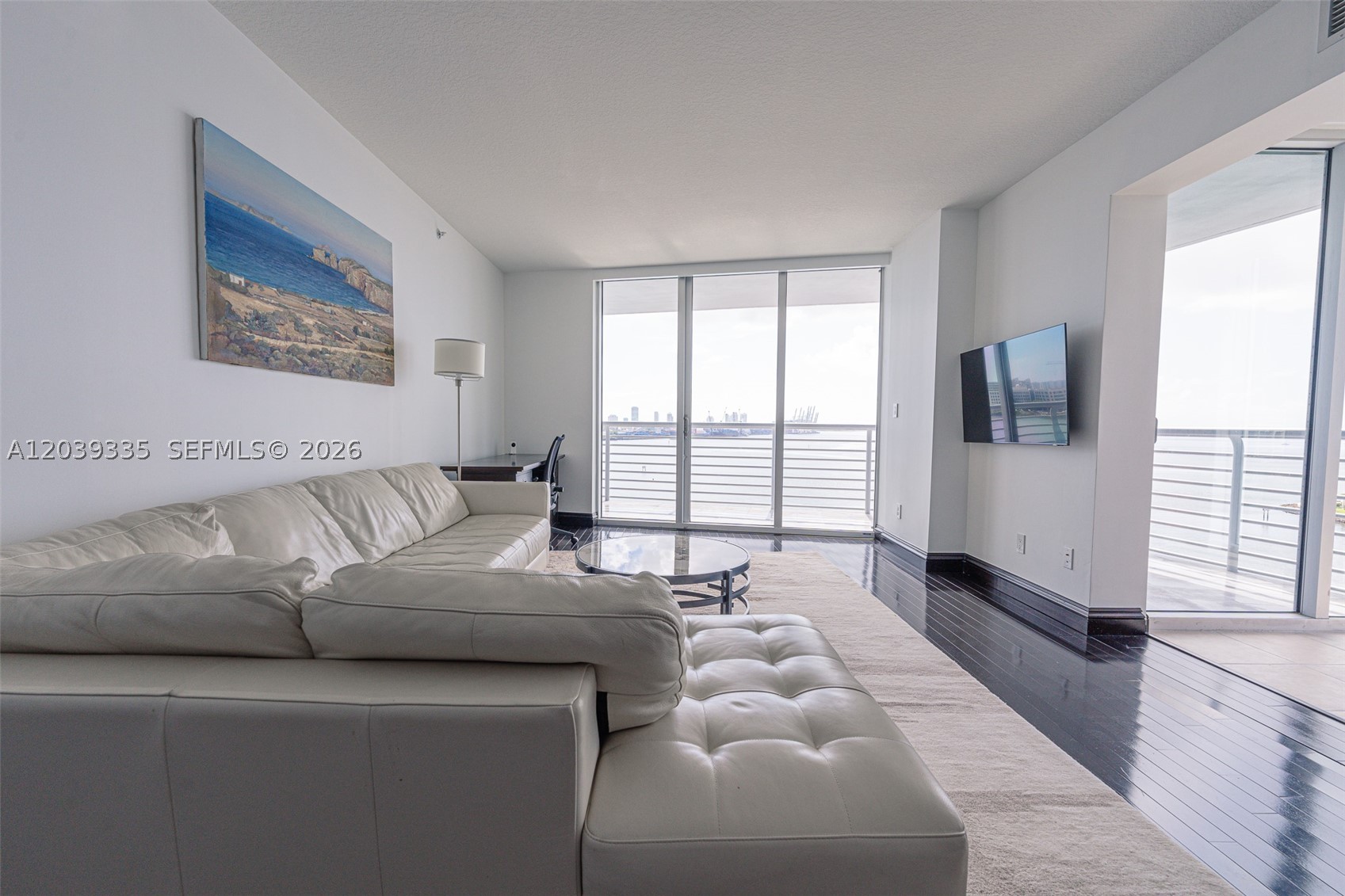 335 S Biscayne Blvd #1009, Miami FL 33131