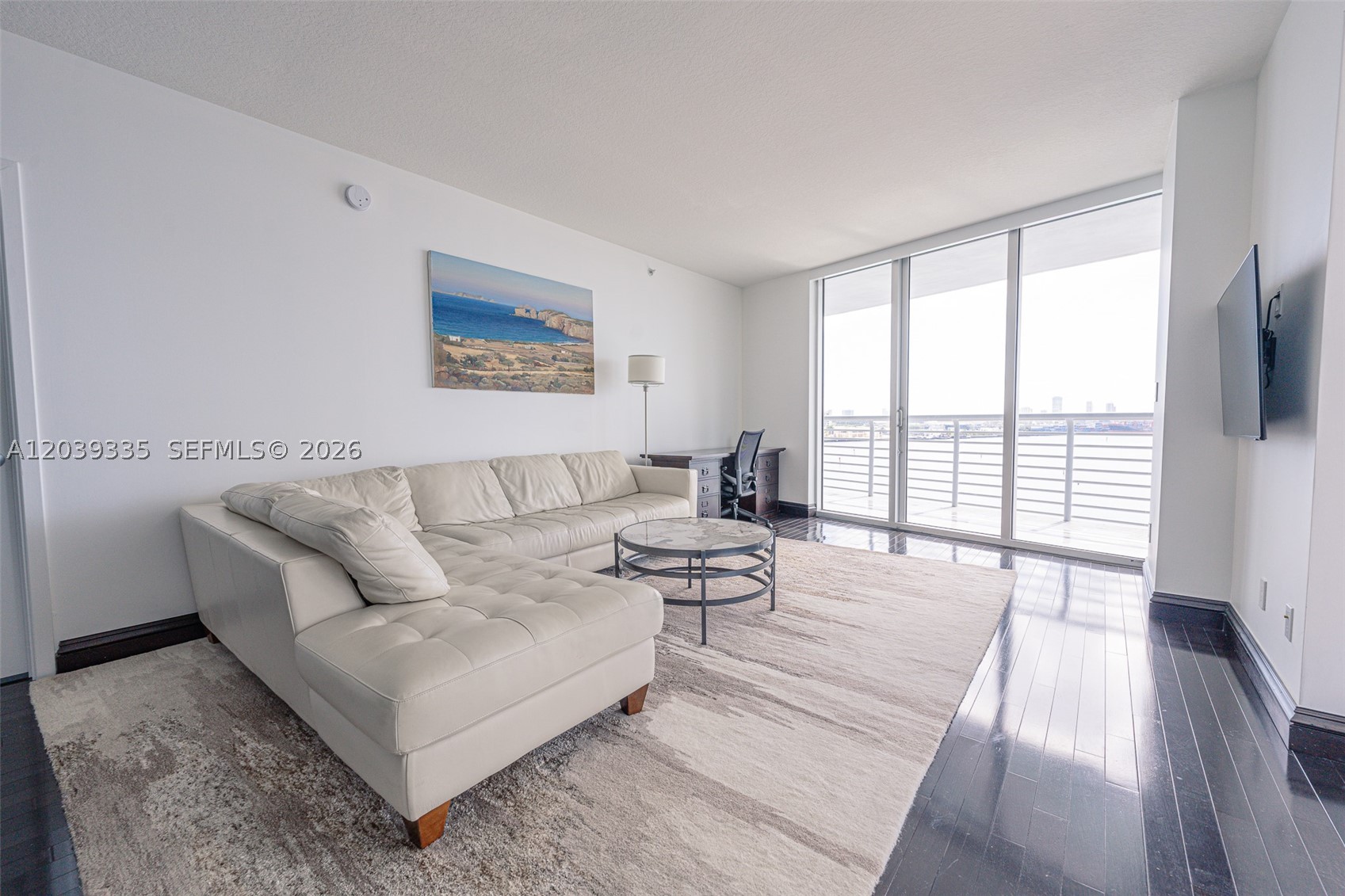 335 S Biscayne Blvd #1009, Miami FL 33131