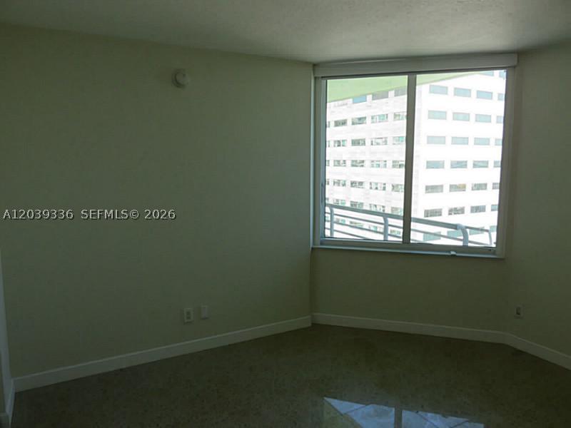 325 S BISCAYNE BLVD #4122, Miami FL 33131