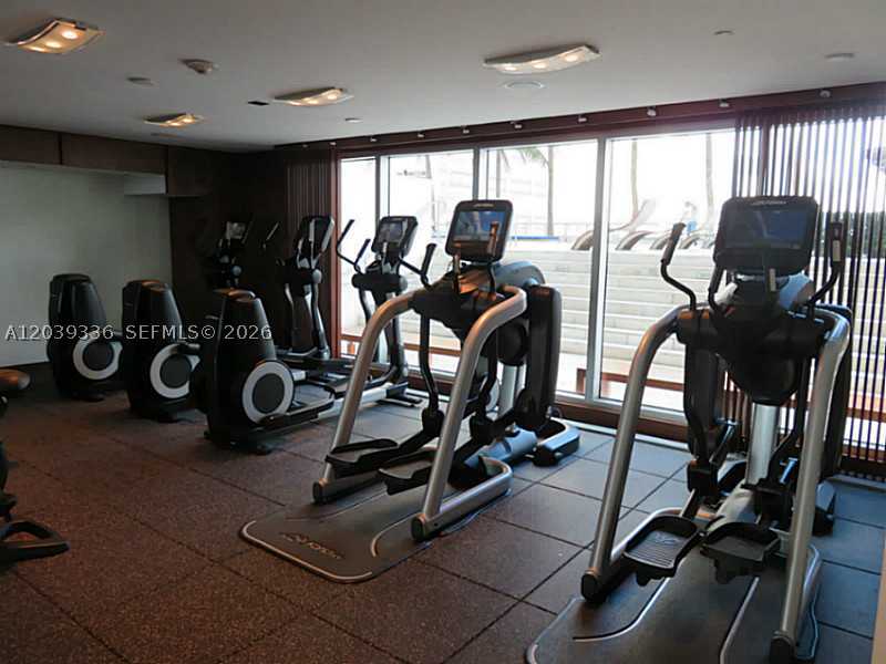 325 S BISCAYNE BLVD #4122, Miami FL 33131