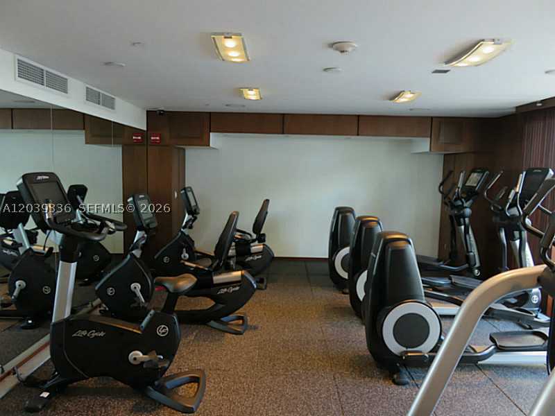325 S BISCAYNE BLVD #4122, Miami FL 33131