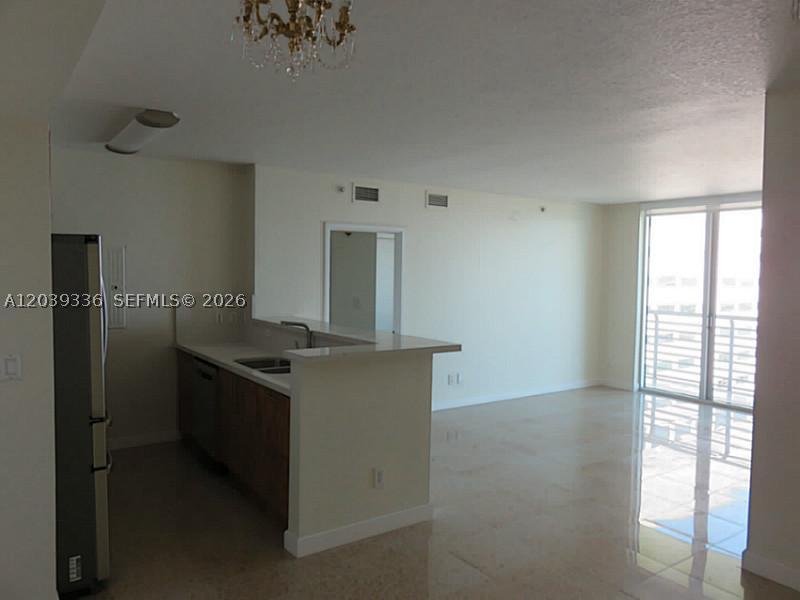 325 S BISCAYNE BLVD #4122, Miami FL 33131