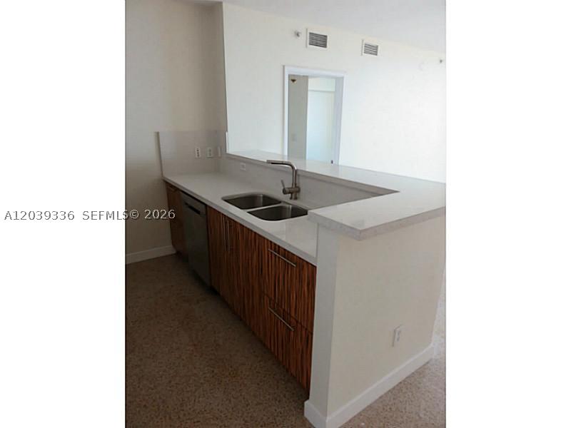 325 S BISCAYNE BLVD #4122, Miami FL 33131
