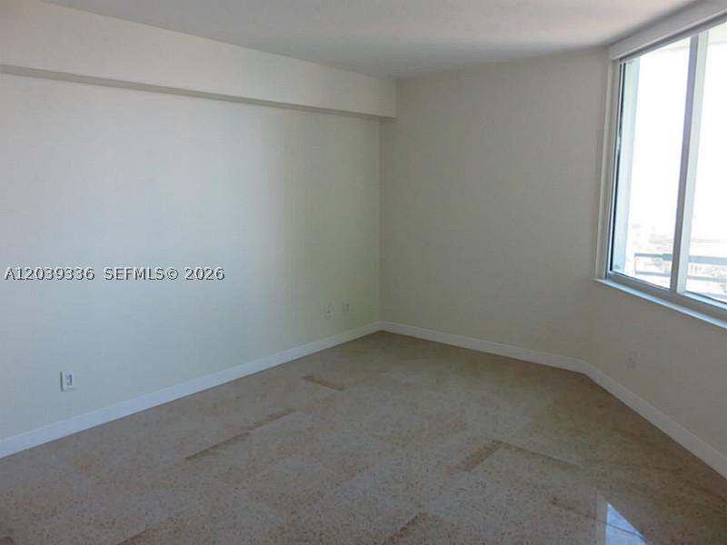 325 S BISCAYNE BLVD #4122, Miami FL 33131
