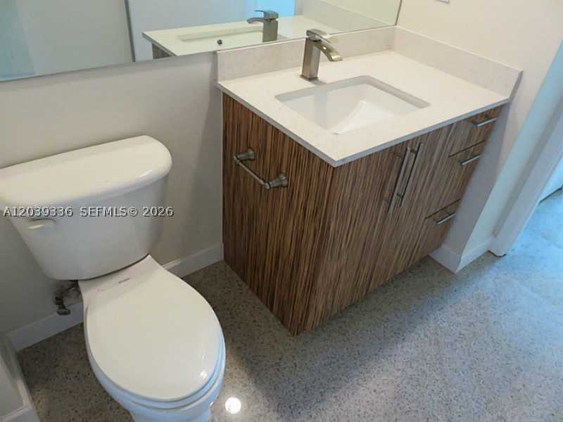 325 S BISCAYNE BLVD #4122, Miami FL 33131