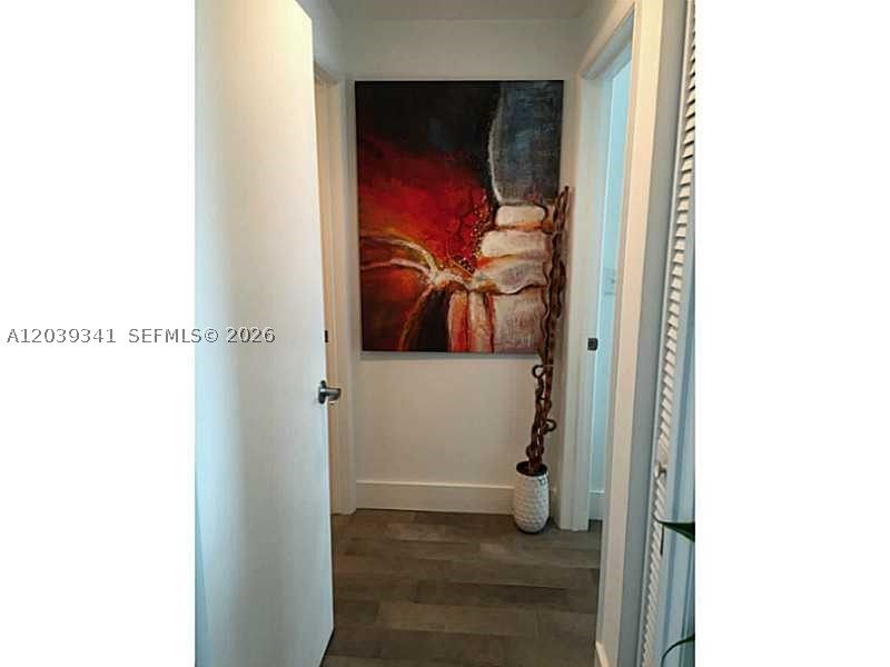 Miami FL 33132 - A12039341