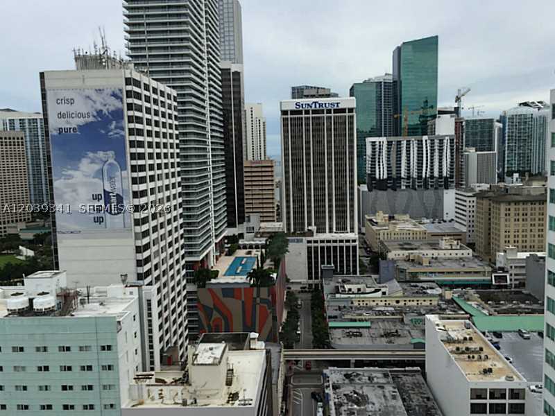 Miami FL 33132 - A12039341